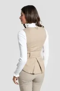 Chaleco Espiga Camel – vista 2 – Isabel Hernández