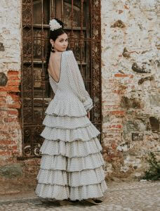 Modelo Dama – vista 3 – Isabel Hernández
