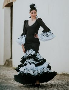 Modelo Hellen - TRAJES DE FLAMENCA | Isabel Hernández
