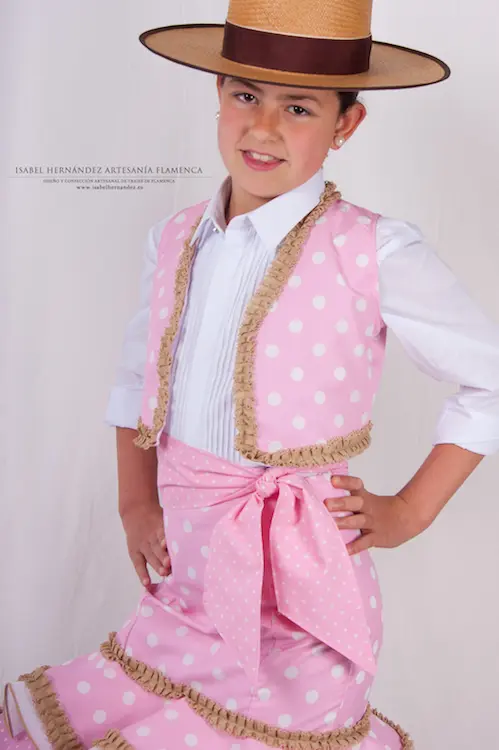 Isabel_Hernandez_trajes2