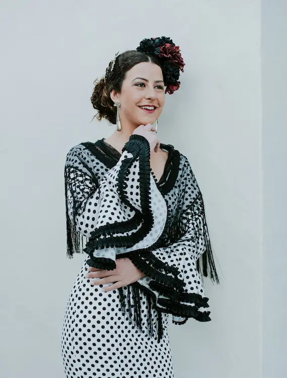 Trajes-de-flamenca-isabel-hernandez-Modelo-Amaya-12