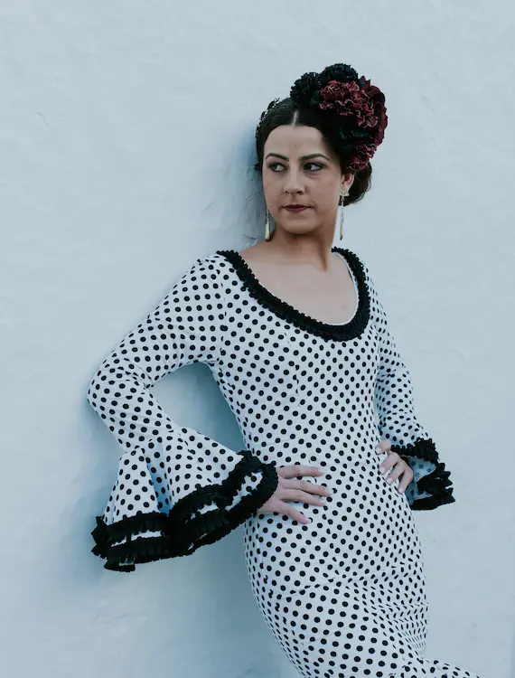 Trajes-de-flamenca-isabel-hernandez-Modelo-Amaya-38