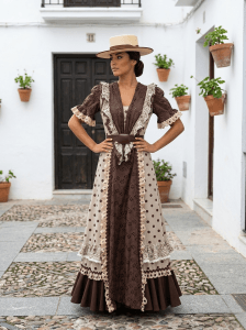 Bata flamenca Modelo Cañada – vista 1 – Isabel Hernández