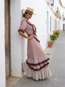 Bata flamenca Lestisco – vista 1 – Isabel Hernández