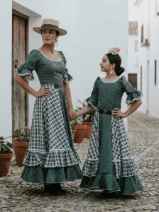 Modelo Pinares - Especial Romerías | Isabel Hernández