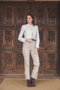 Chaqueta y chaleco Modelo Creta marrón – vista 2 – Isabel Hernández