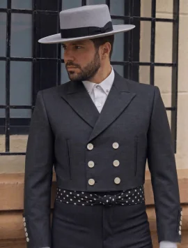 Chaqueta cruzada Gris 03 - Trajes Camperos Jiménez | Isabel Hernández