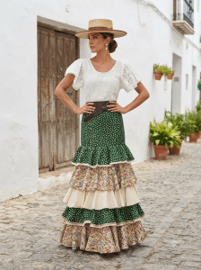 Conjunto flamenca 001 – vista 1 – Isabel Hernández