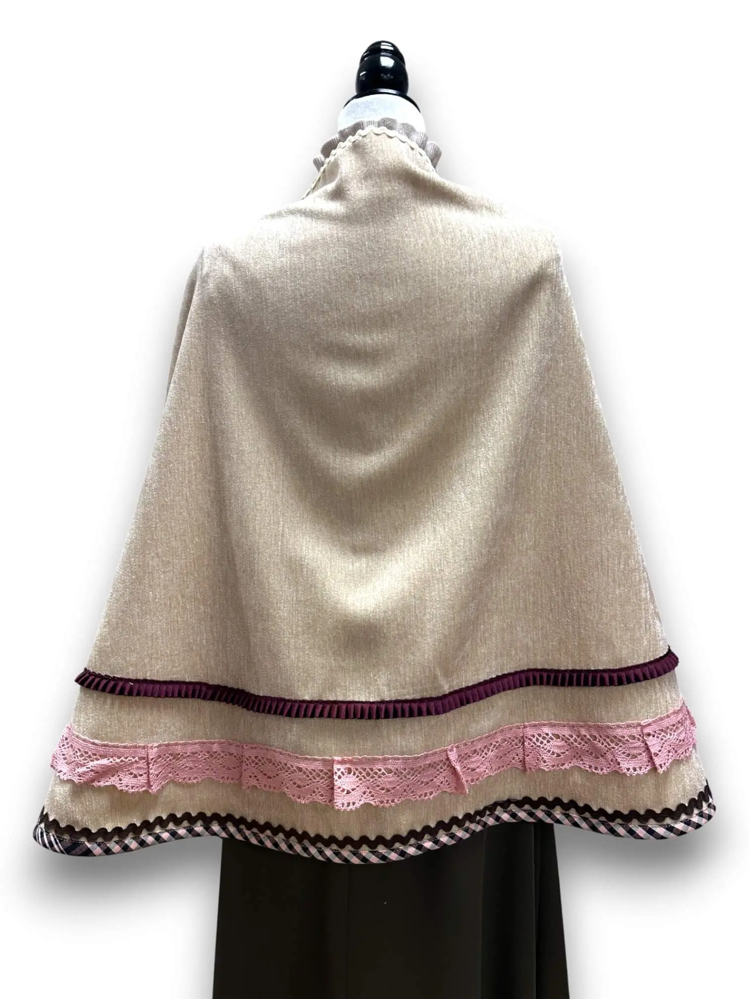 Mantoleta Flamenca Ref. 2505 – vista 3 – Isabel Hernández
