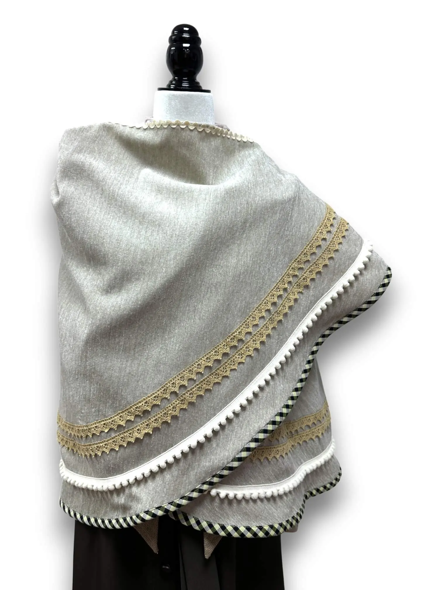 Mantoleta Flamenca Ref. 2508 – vista 1 – Isabel Hernández