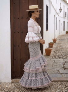 Modelo Cartagenera – vista 1 – Isabel Hernández