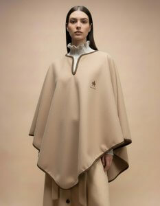 Poncho Campero Beige – vista 2 – Isabel Hernández