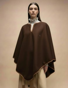 Poncho Campero Marrón – vista 1 – Isabel Hernández